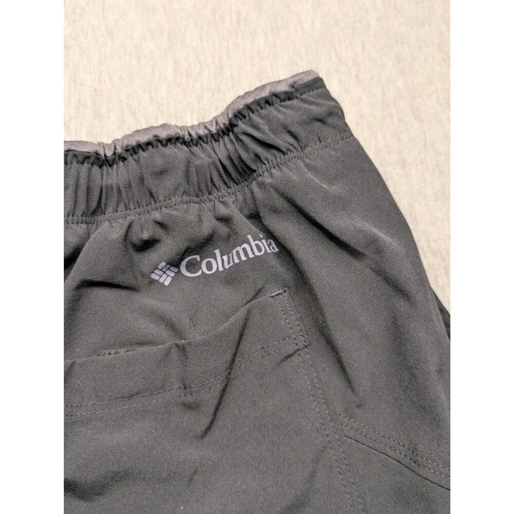Columbia Men’s Shorts Solid black Size XL Nylon Snap Button
